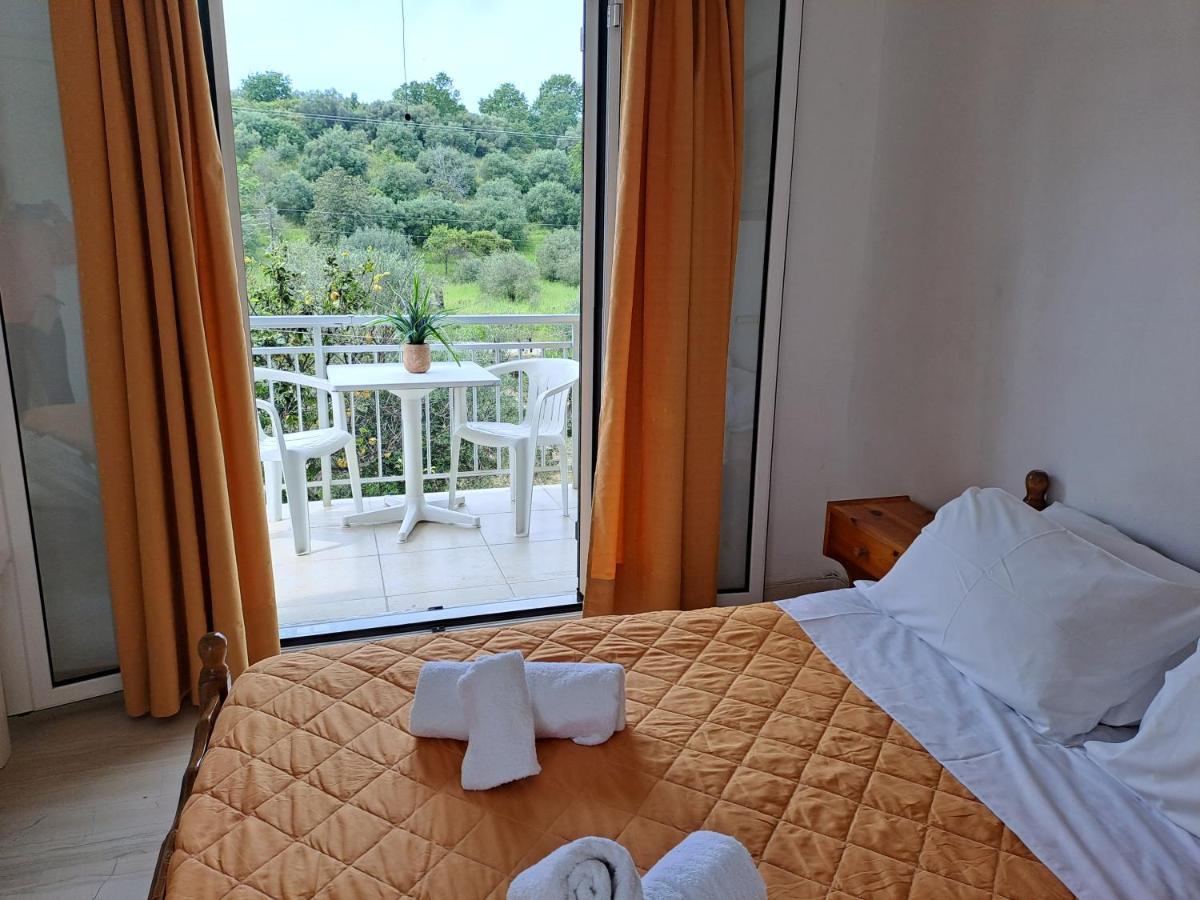 Evridiki Apartments Mesongí Eksteriør billede